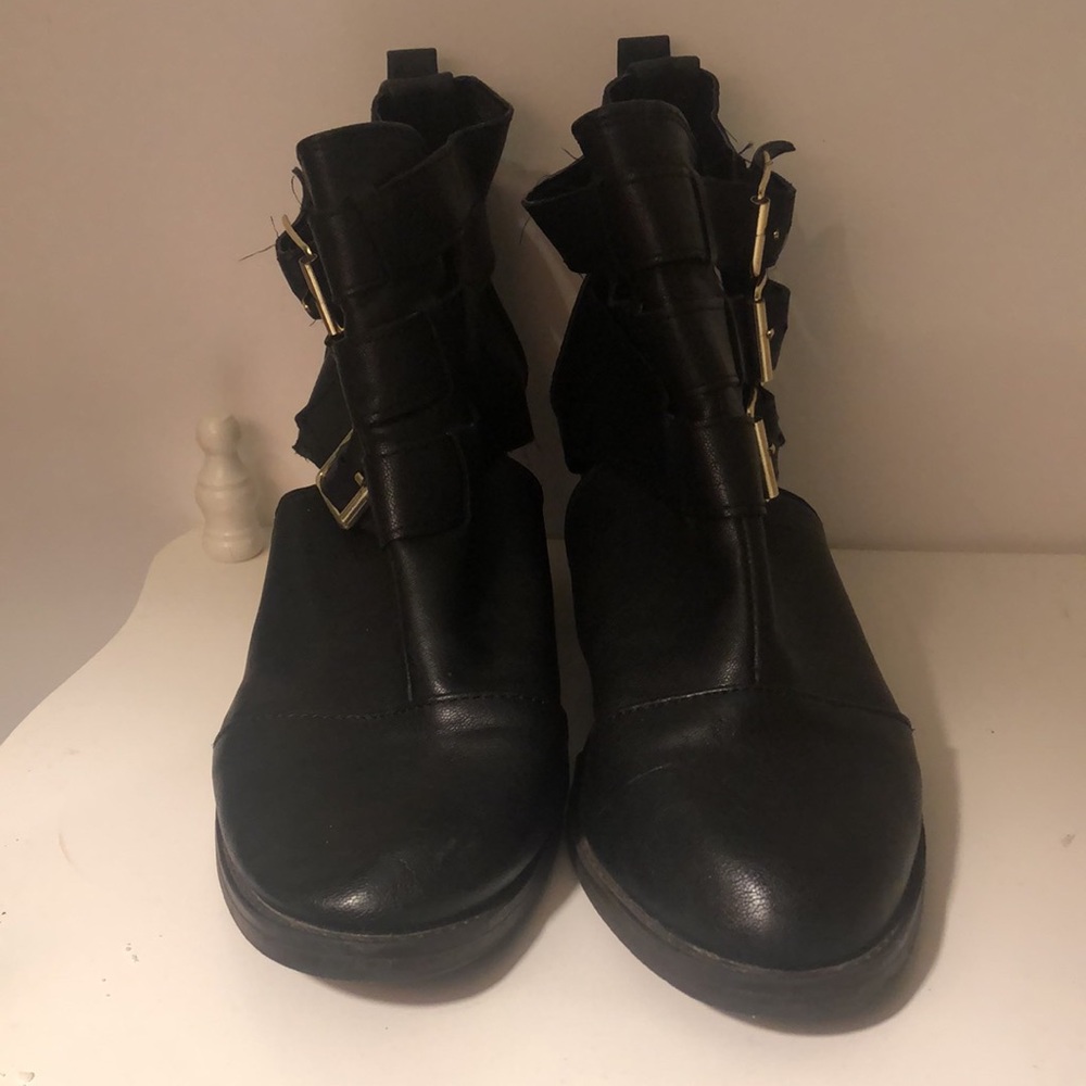 Ankle boots - Picture 2 of 6